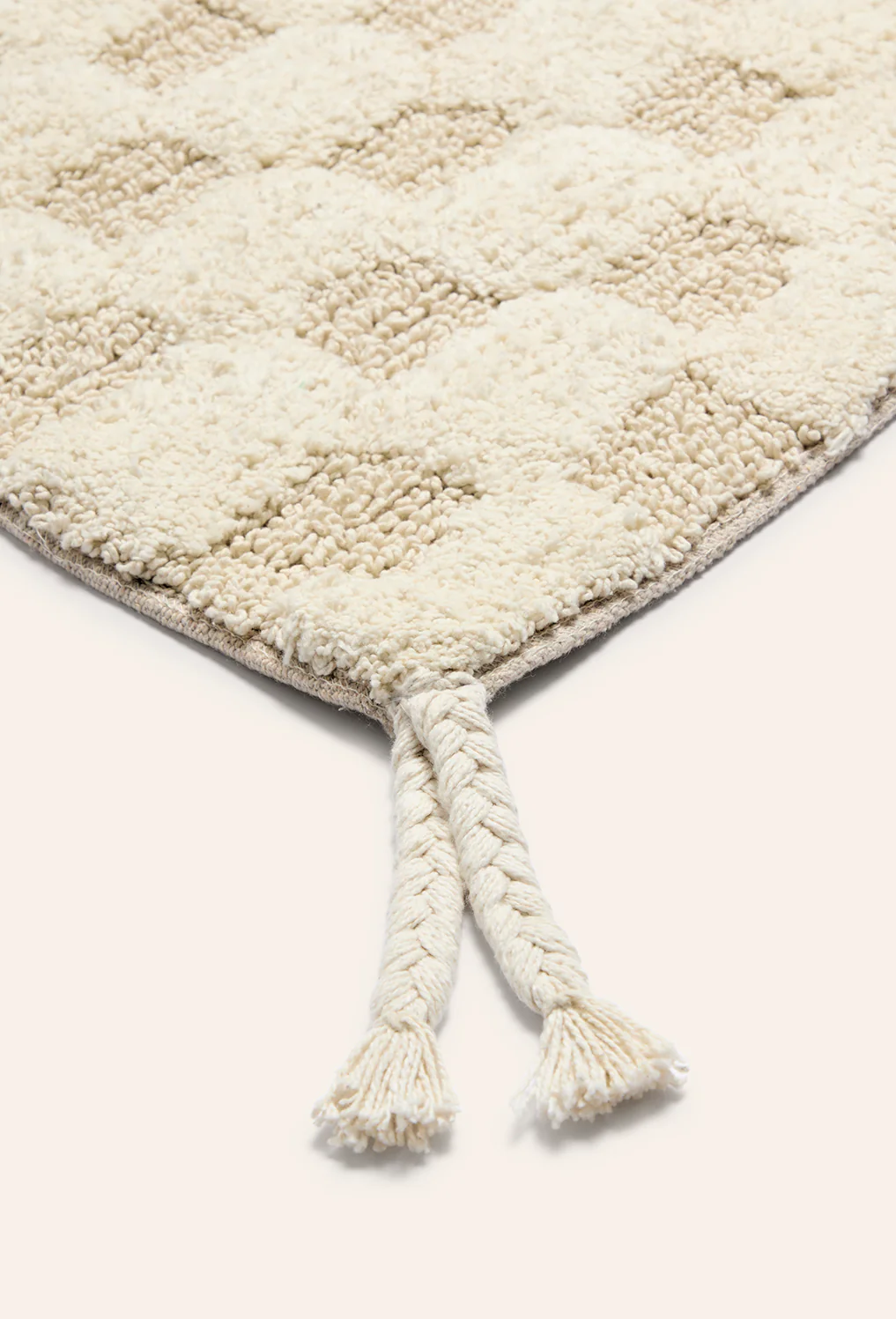 Alfombra de baño a cuadros crudos Oslo - Image 4