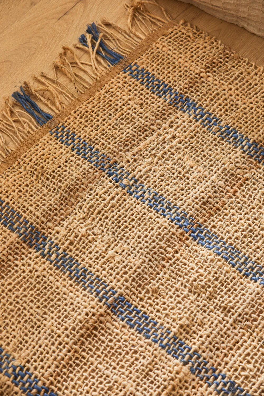 Alfombra de yute natural con yute teñido Carlo - Image 7