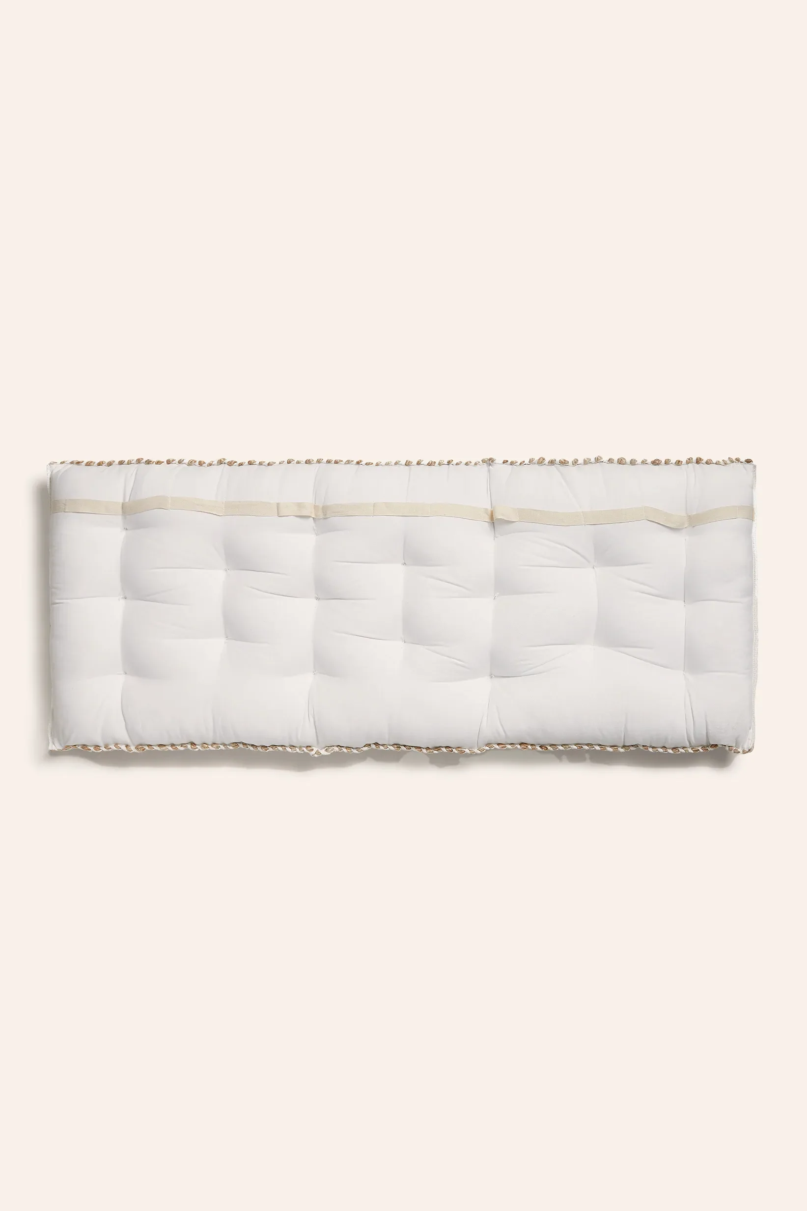 Cabecero acolchado de yute y algodón crudo West - Image 4