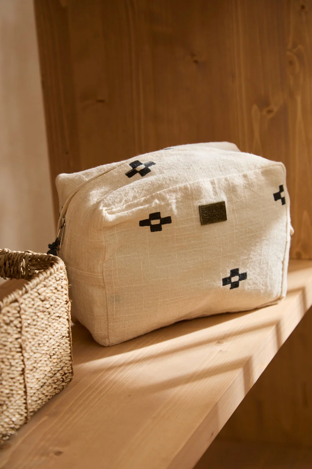 Neceser crudo con estampado Kobe - Image 5