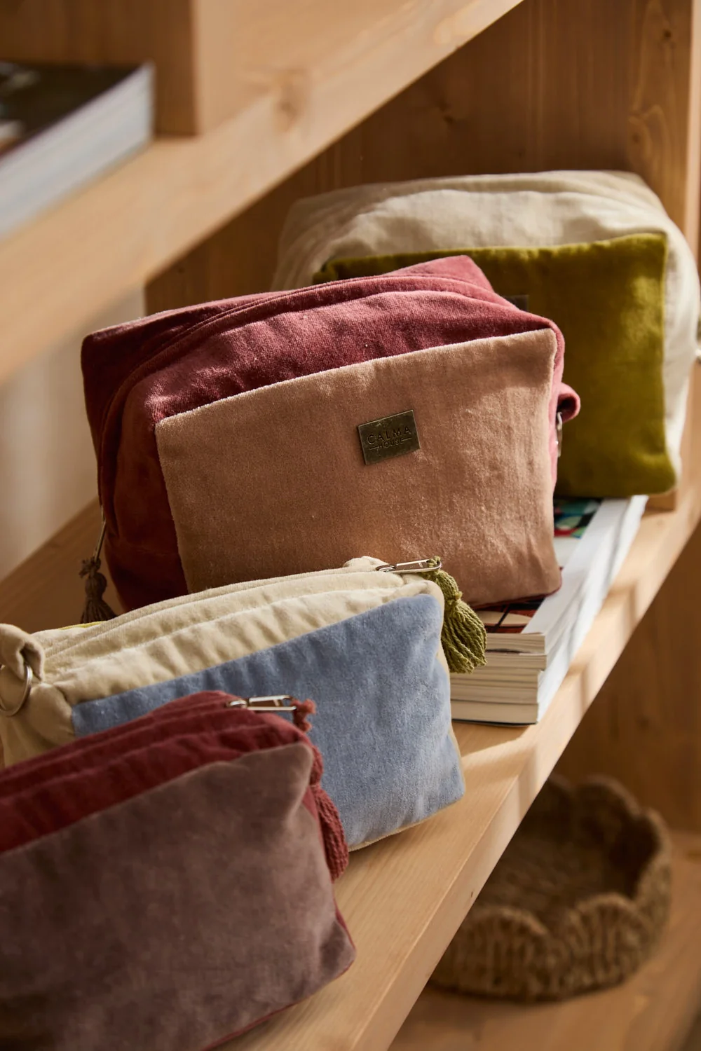 Neceser de terciopelo en tonos tierra Osaka - Image 3